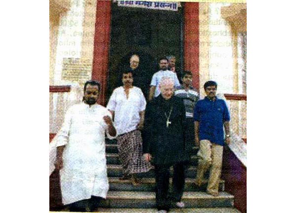 187_PoupardGoa01.jpg - 79181 Bytes